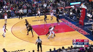 Markieff Morris STRONG Poster Dunk Against the Clippers _ 12.18.16-MLM5p2ixzUc
