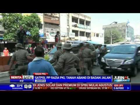 PKL Tanah Abang Mengamuk Saat Ditertibkan