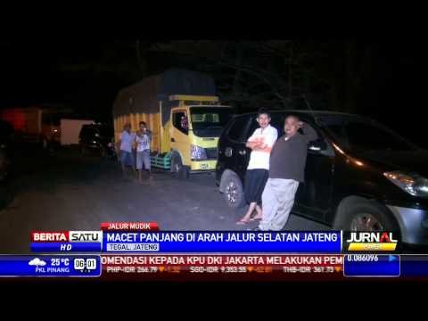 Jembatan Amblas, Kendaraan Mengular 30 Kilometer