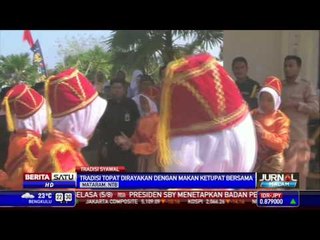 Masyarakat Lombok Gelar Tradisi Lebaran Topat