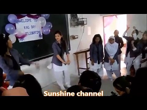 School girl dancing on sapna song- New Haryanvi Dance 2016