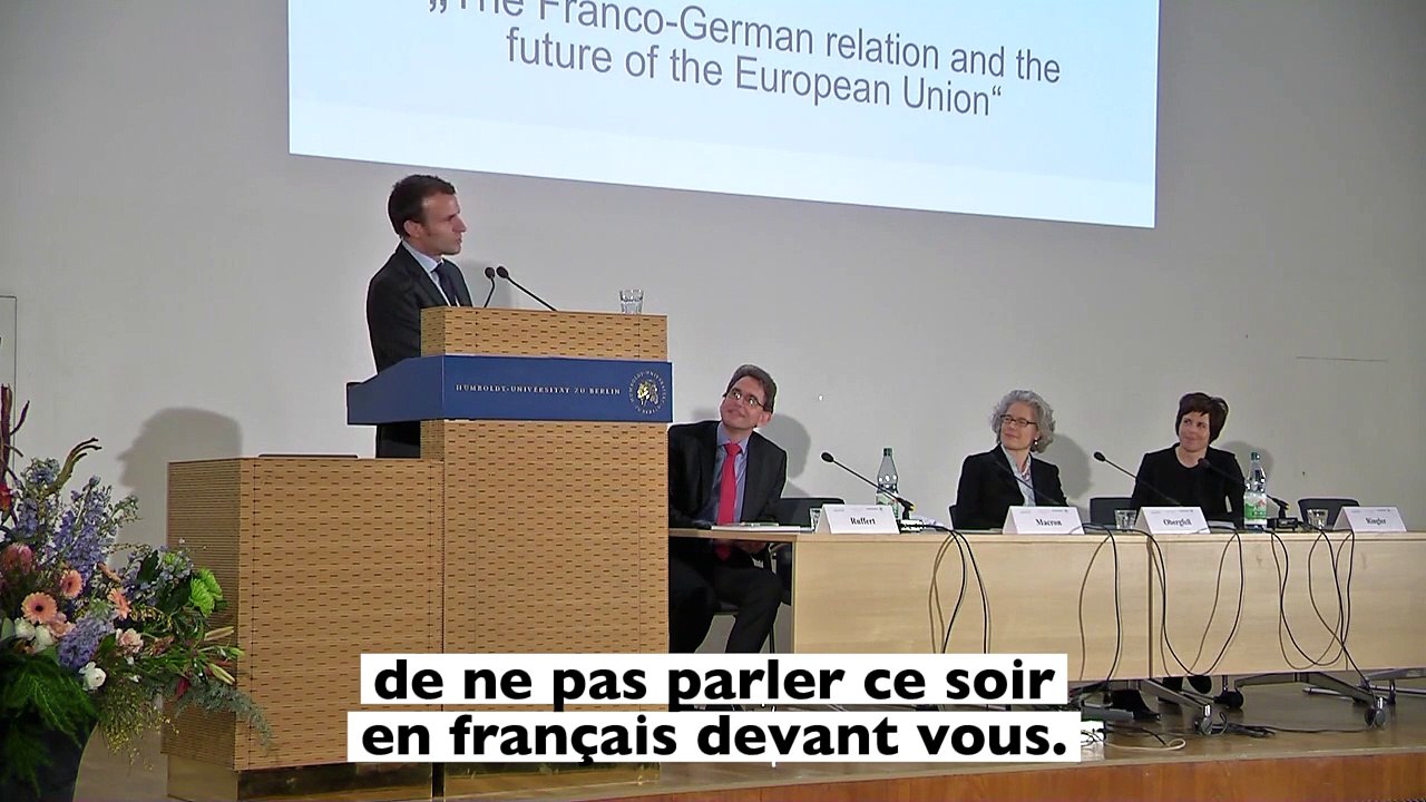 L'usage aurait voulu que je parle en français. | Emmanuel Macron