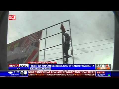 Polisi Turunkan Bendera GAM di Kantor Wali Kota Subulussalam