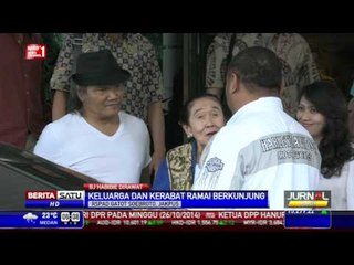 Keluarga dan Kerabat Berdatangan Jenguk Habibie