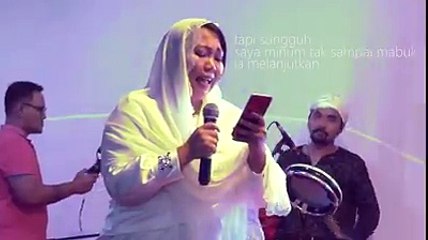 Puisi Kritis Putri Gus Dur