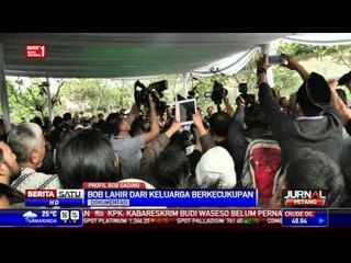 Bob Sadino Dimakamkan Dekat Pusara Orangtua dan Istrinya