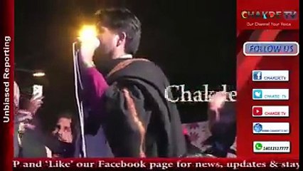 ਜਨਾਨੀਆ ਨਾ ਛੱਡਿਓ ਭਾਈ,ਝੰਡੇ ਪਿੱਛੇ ਲੱਗ ਹੋਰ ਬਾਦਰ ਲੰਡੇ ਕਰਾਲੋ