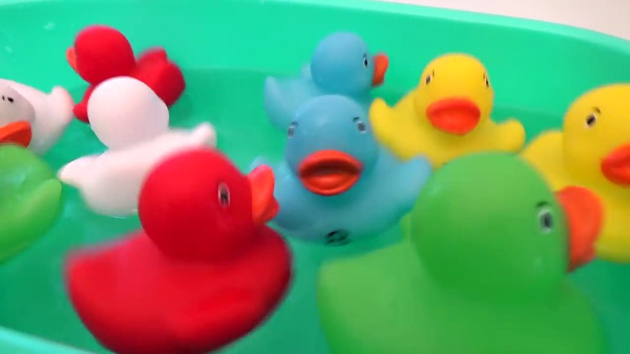 Learn Colours and Numbers with Bath Ducks Fun for Kids