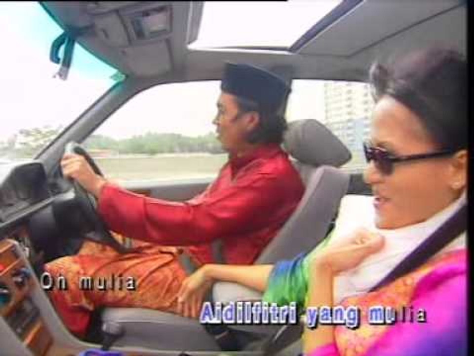 HARI RAYA SUDAH TIBA - TIMANG TINGGI-TINGGI [Official MV]