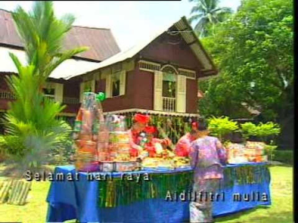 SELAMAT HARI RAYA 3 -  TIMANG TINGGI-TINGGI [Official MV]