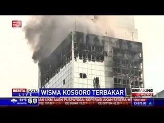 Breaking News: Sempat Padam, Api kembali Melalap Wisma Kosgoro