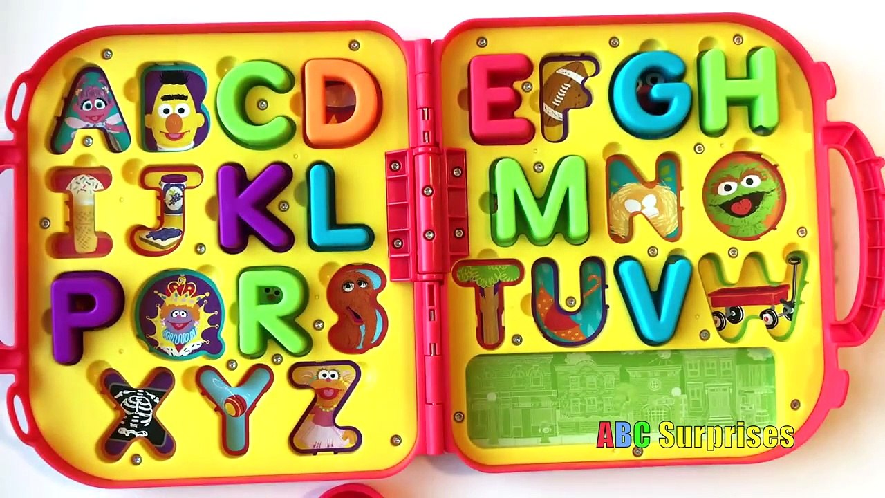 ELMO On the Go Letters Toy Alphabet Playset for Kids Learn ABC PUZZLE with Surprise Sesame Street