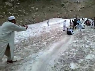 pathan ki harkatain check karo 2017