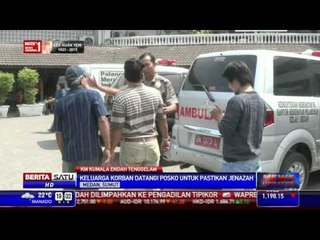 Keluarga ABK KM Kumala Endah Mendatangi Posko Informasi