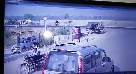 live accident Truck vs Tempoo .kamjor dil wale please na dekhe