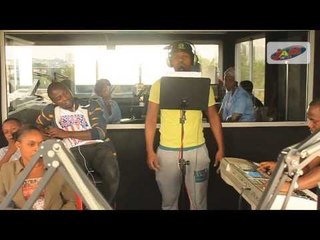 LE MEILLEUR DU 6-10 : MIKE INTERPRETE NANAN (POUSSINS CHOCS)