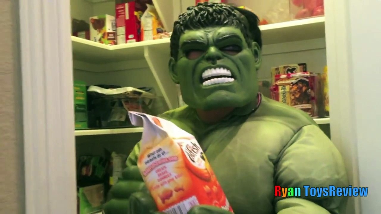 The Hulk in Spiderman House Steal Egg Surprise Toys Ryan ToysReview