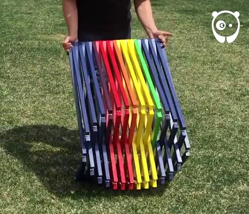 Bir saniyede 2d'den 3d'ye geçiş yapabilen sandalyeler