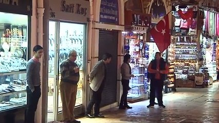 Low lira hurting Turkish business