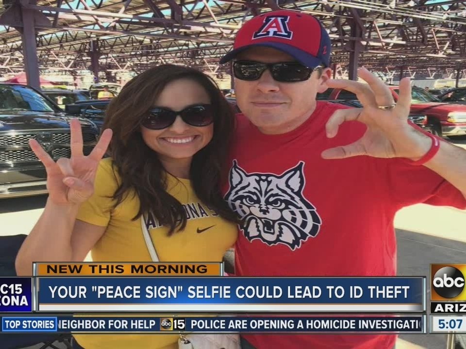 Your 'peace sign' selfie could lead to ID theft
