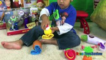 GOLDEN GIANT EGG SURPRISE OPENING Disney Toy Story Woody Buzz Lightyear Ryan ToysReview