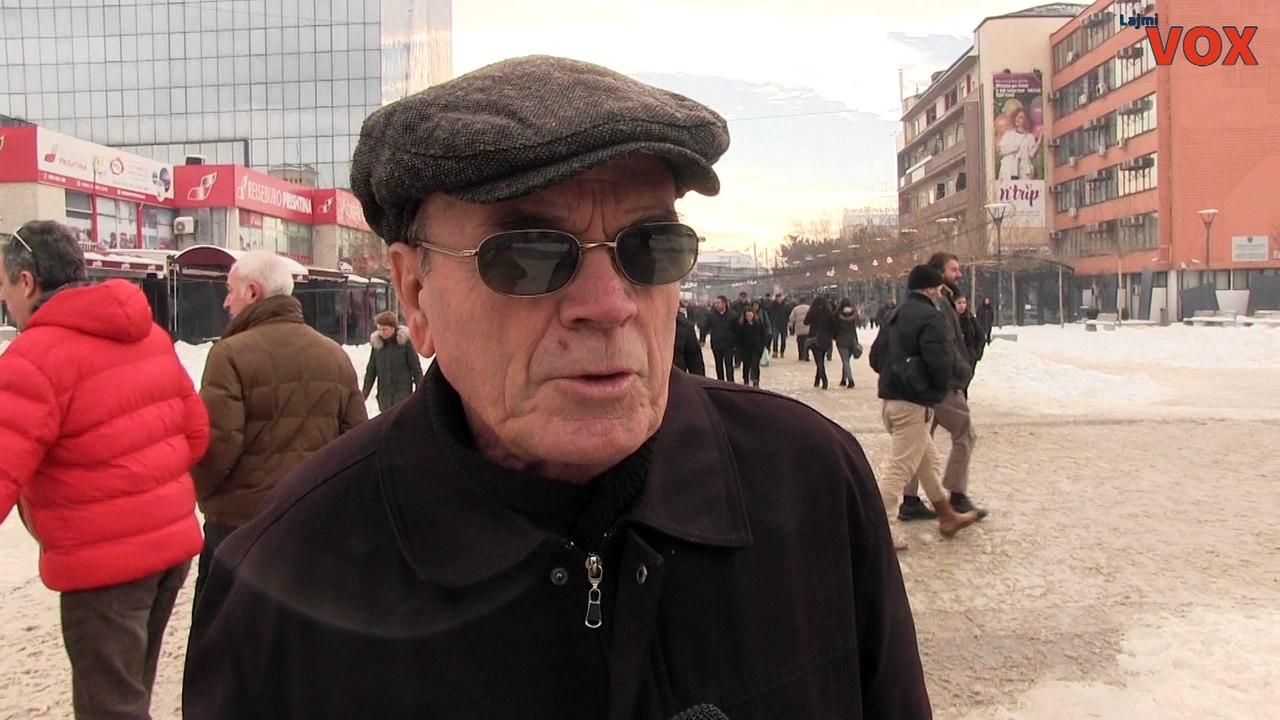 Qytetaret kunder bisedimeve me Serbine