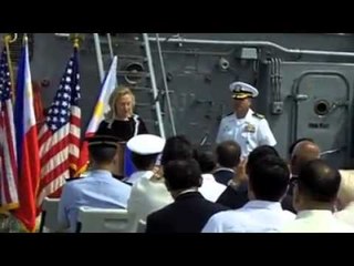 Joseph Morong videoblogs US State Sec. Hillary Clinton's Manila visit