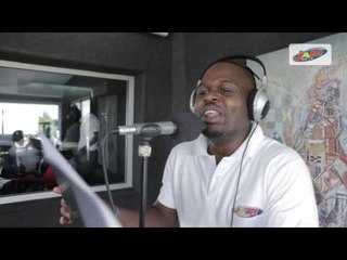 Mike chante pour vous dans le 7-9 (Il y a de l'espoir)