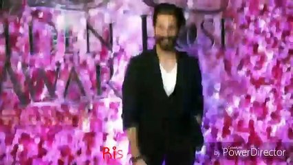 Shahid Kapoor Not COmfortable Getting INtimate - top 5 bollywood news