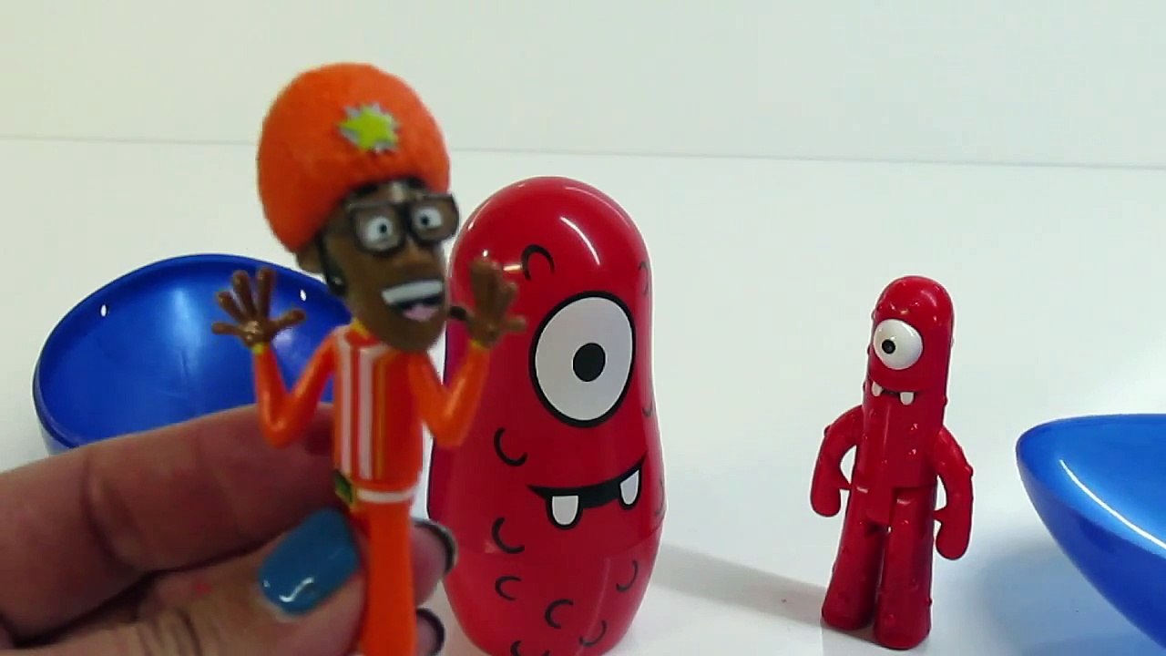 YO GABBA GABBA! GIANT MUNO Play-Doh Surprise Egg!