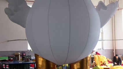 Donald Trump takes rooster form