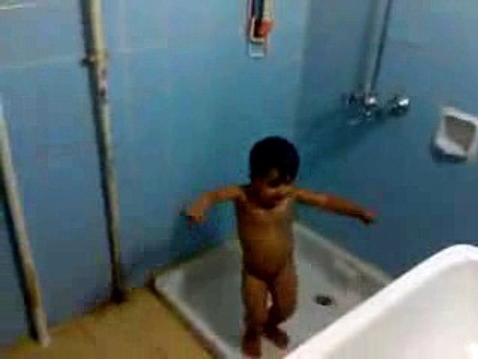 This Little Boy Know How To Dance