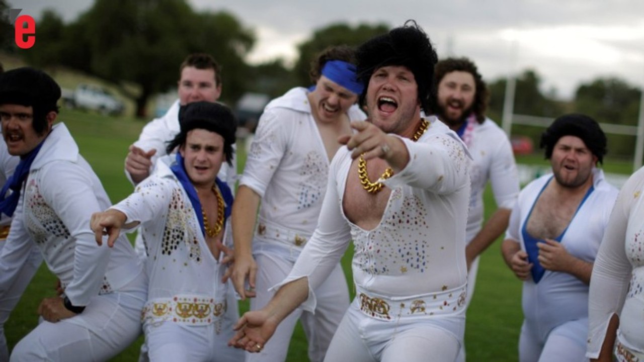 En costume d’Elvis, ces amateurs australiens jouent au rugby