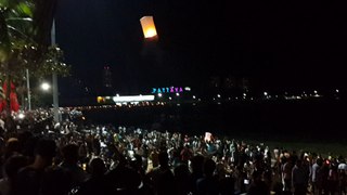 2017 nin ilk dakikaları Pattaya yeni yılı sahil kenarında karşıladı