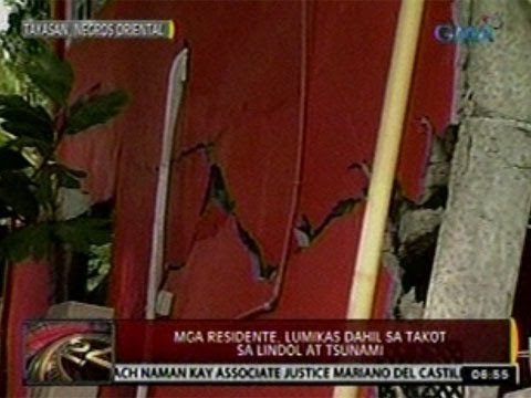 24 Oras: Mga residente sa Tayasan, Negros Oriental, lumikas dahil sa takot sa lindol at tsunami