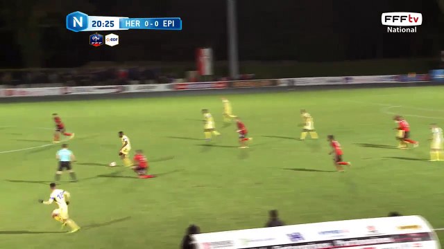 Superbe frappe de S.Hamza