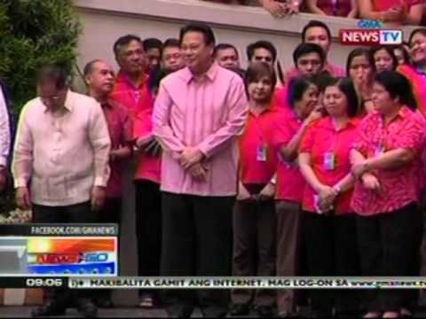 NTG: Mga empleyado ng SC, nagkulay pulang damit bilang pagpapakita ng suporta kay CJ Corona (031212)