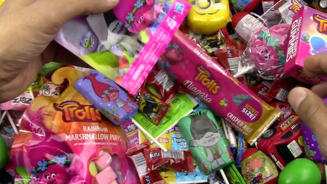 A lot of TROLLS Candy - Learn Colors with Candy & Lollipops