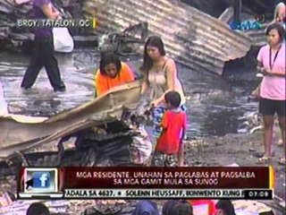 Mga residente sa Brgy. Tatalon, QC, unahan sa paglabas at pagsalba sa mga gamit mula sa sunog