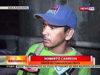 BT: Truck na may kargang 230 sako ng bigas,   tumagilid sa EDSA-Kamuning