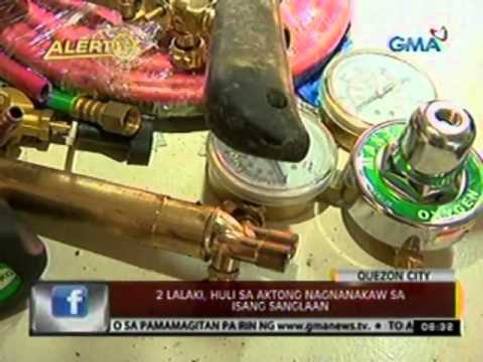 24 Oras:2 lalaki, huli sa aktong nagnanakaw sa isang sanglaan sa Quezon City