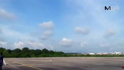 Tayland'da gösteri uçağı böyle düştü