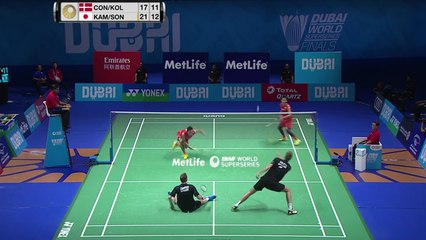 Échange rythmé lors d'un match de badminton