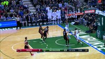 Giannis Antetokounmpo claque deux dunks exceptionnels !