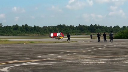 Pilot dies in air show stunt gone wrong in Thailand