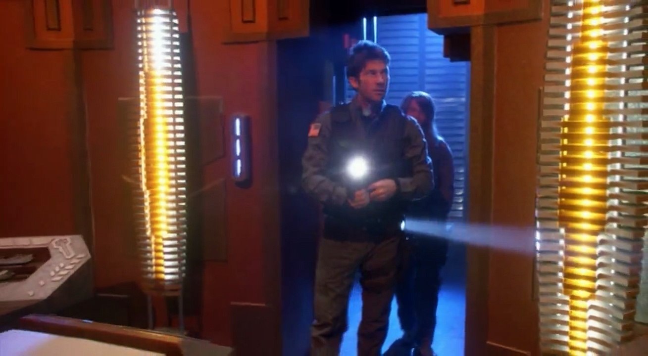 Stargate Atlantis S01 E15   Before I Sleep