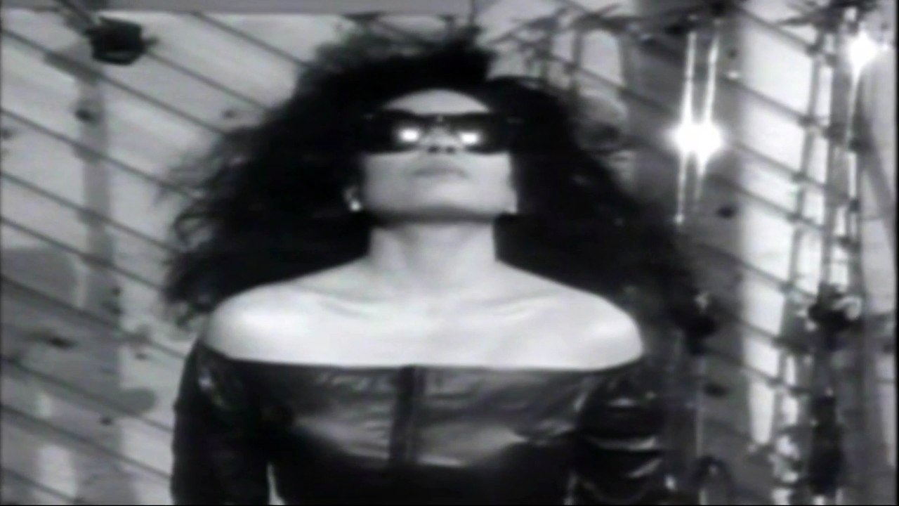 Diana Ross - Heart (Don't Change My Mind) (Full Screen)