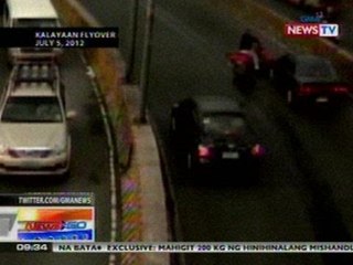 NTG: Pagsemplang ng motorsiklo sa   Kalayaan flyover, Makati, kuha sa   CCTV