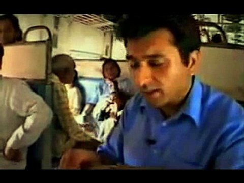 Thousands of Muslims in Gujarat indian city