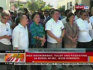 BT: Mga nakikiramay, tuloy ang pagdating sa burol ni Sec. Robredo